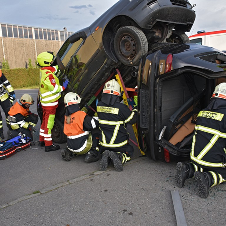 11 Feuerwehr-Rettungsübung.jpg